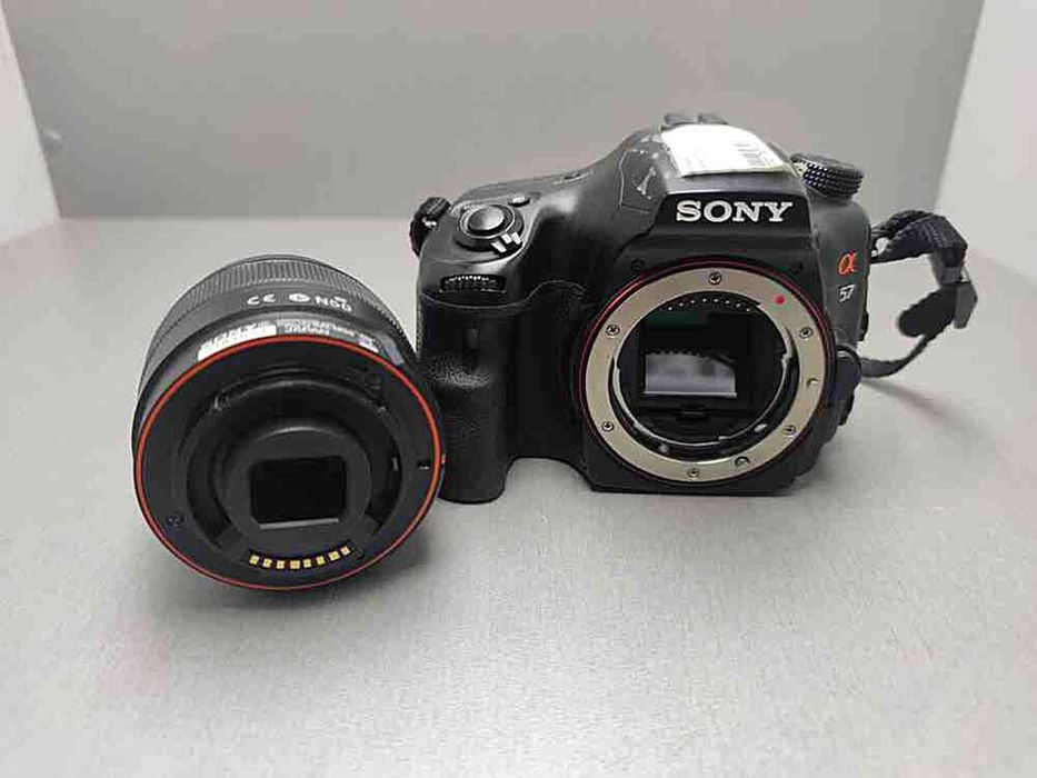Фотоапарат Sony Alpha SLT-A57 Kit