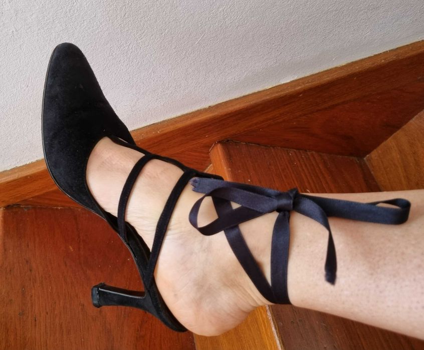 Sapatos pretos  David Ackerman - muito elegantes