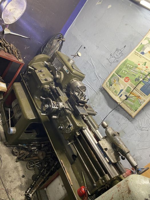 Токарный станок  1Е61м