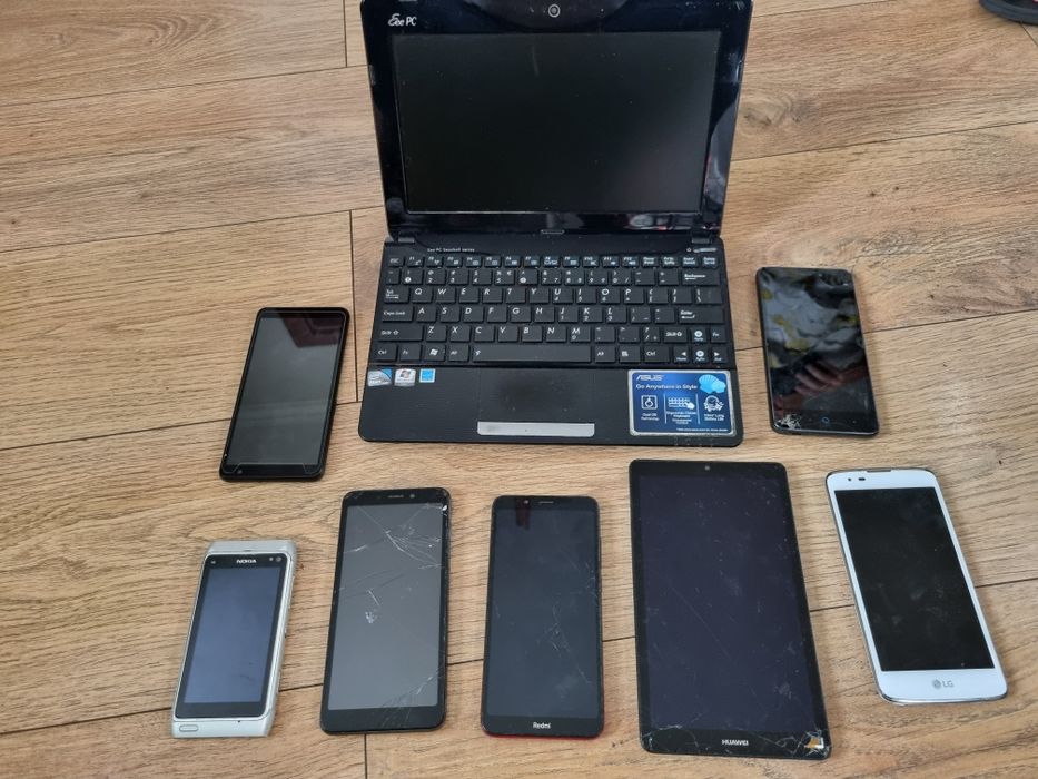 Elektronika telefony tablet i laptop mini