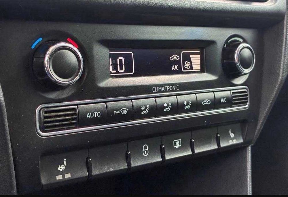 Skoda Rapid 1.6 MPI+гбо 2014 рідна фарба