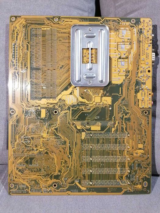 Asus A8V Deluxe AMD socket 939 AGP DDR400 WiFi płyta główna retro