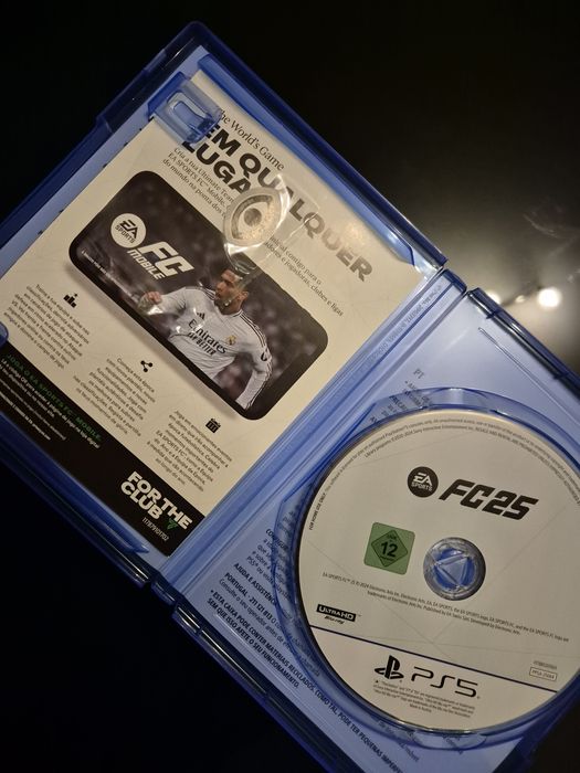 Vendo FIFA 25 PS5
