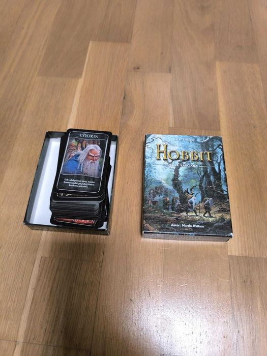 Hobbit: Gra karciana