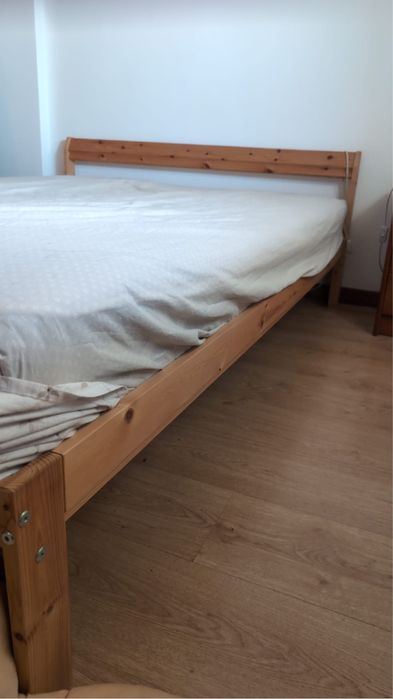 Estrutura de cama IKEA NEIDEN em madeira 140x200 cm com estrado
