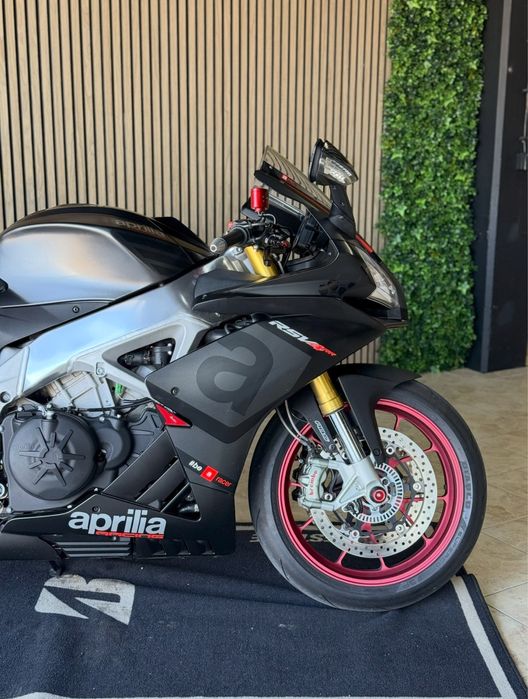 Aprilia RSV4 RR Nacional