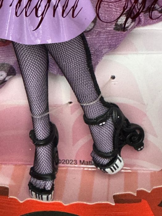 Колекційна лялька Оперетта Монстер зай