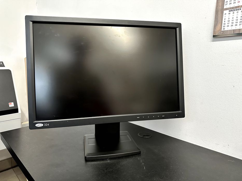 Profesjonalny monitor graficzny LaCie 324