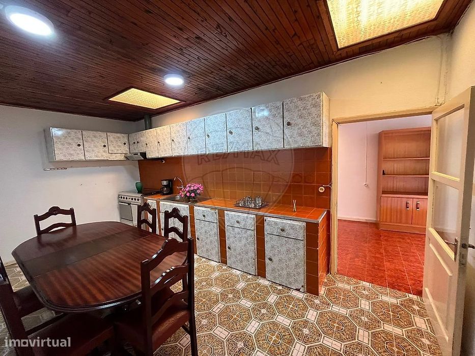 Moradia T4 para venda