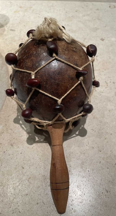 Maraca Cubana vintage, peça artesanal em madeira