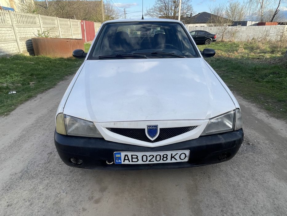 Продам дачію 2003року