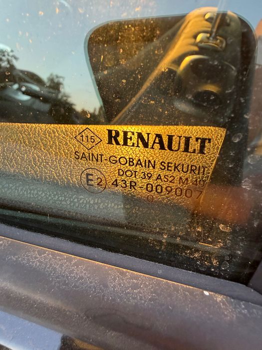 Рено Меган 3  Офіційній