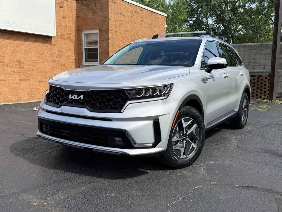Kia Sorento Hybrid EX      2022
