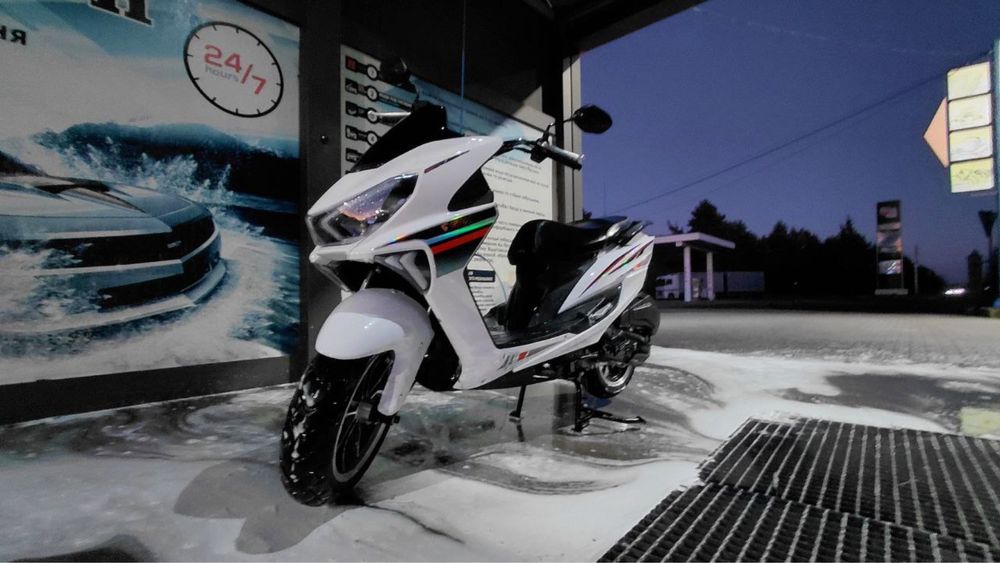 Скутер spark sp150s 18