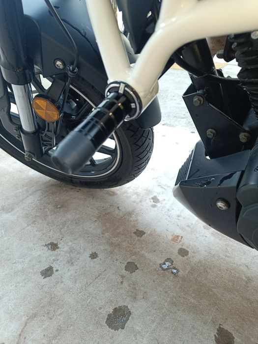 Lifan sr 200,один в таком цвете и форме