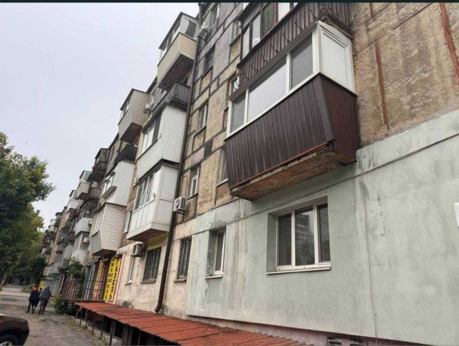 Продам 2 кімнатну квартиру проспект Б хмельницького