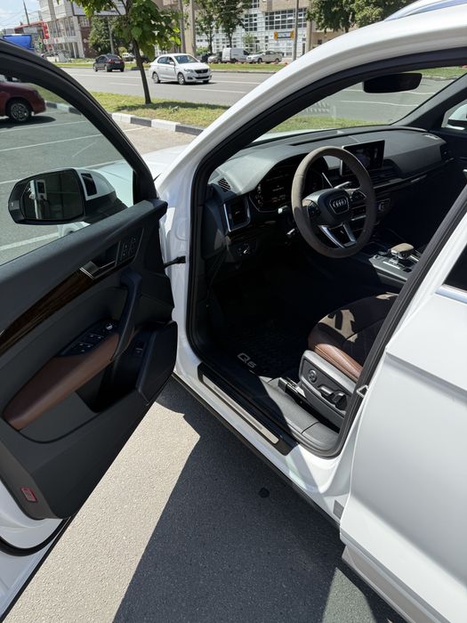AUDI Audi Q5 2018 VIN WA1BNAFY9J2215468 фото оголошення 16 з 21