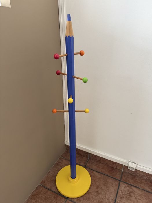 Pequenos móveis diversos