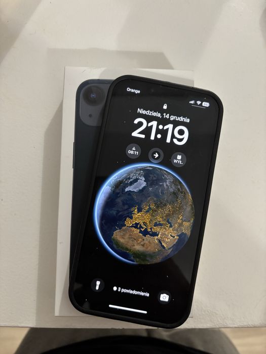 Iphone 13 w bardzo dobrym stanie