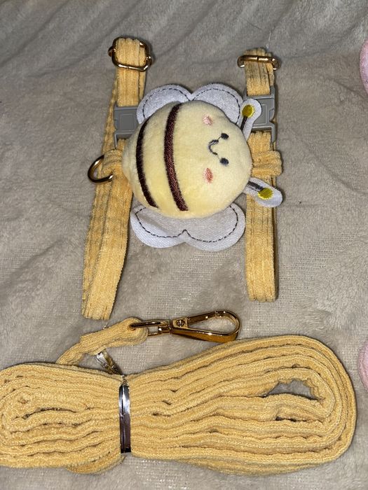 Шлейка с поводком пчелка, ошейники для собак, котов