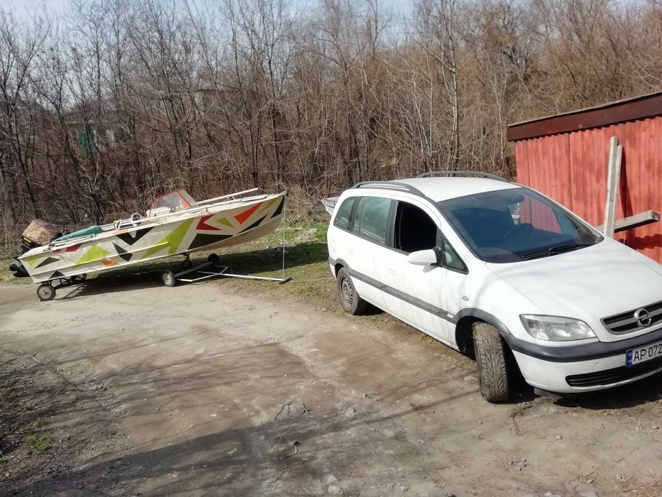 лодка Прогресс с мотором Johnson 40