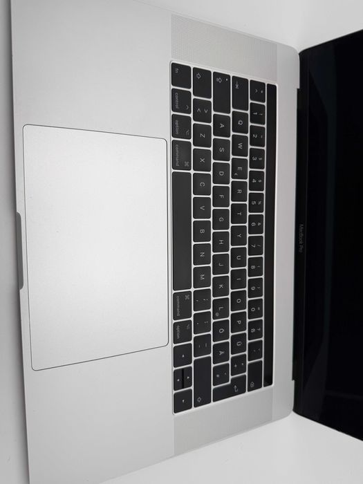 Apple Macbook Pro i7 2.8GHz | 16GB | 512GB