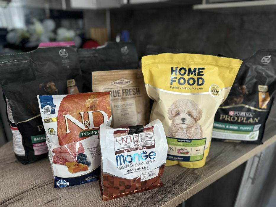 Одяг взуття сухий корм догляд та інше для собак цуциків та кошенят