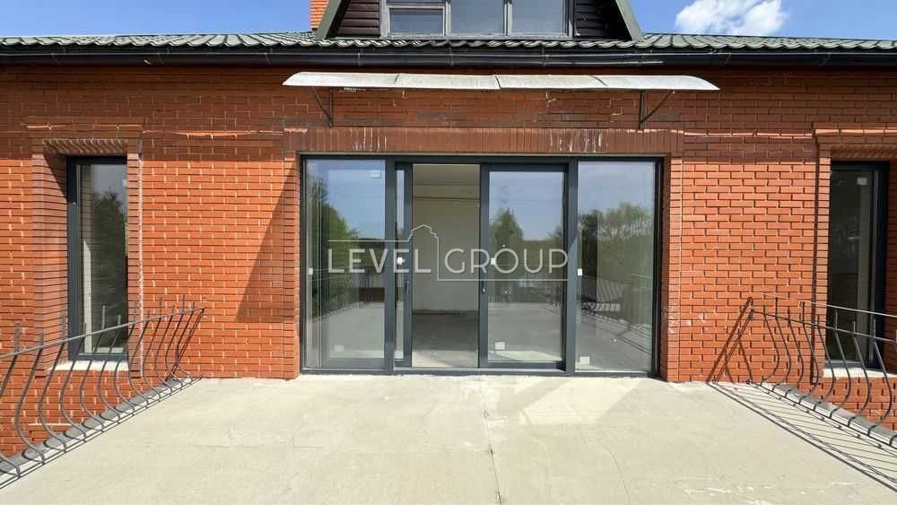 Продаж маєтку з виходом на воду і додатковим будинком! 
Конча-Заспа!