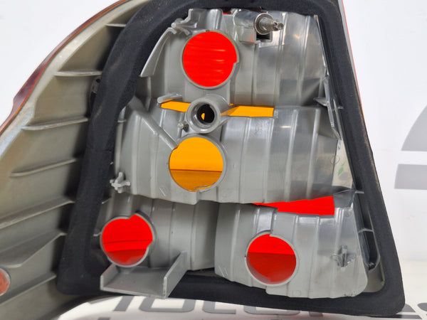 Farol Traseiro Direito BMW Serie 3 E46