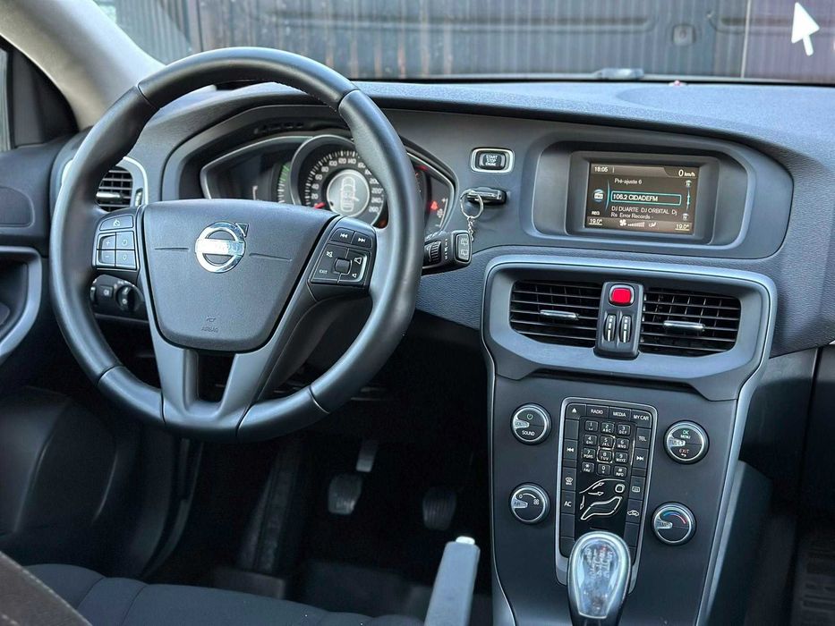 Volvo V40 1.6 Diesel `GARANTIA `