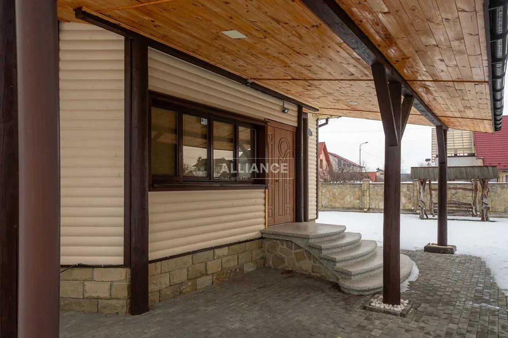 Затишний будинок з ремонтом в Надвірній!