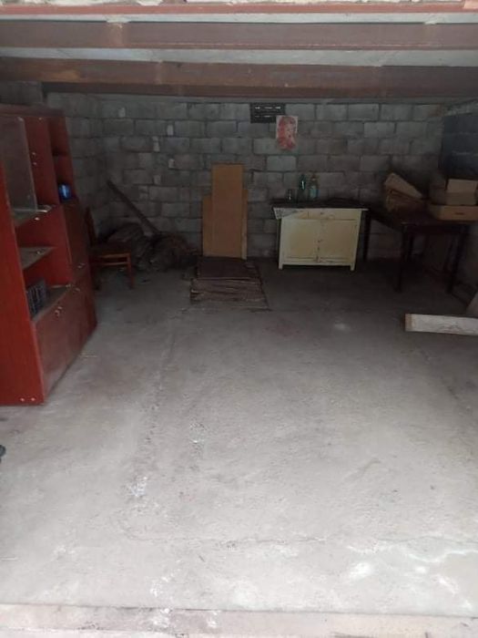 Продам капітальний гараж