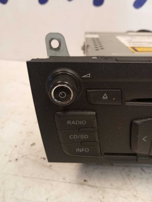 Auto-Rádio Audi Concert + Ecrã LCD - Audi A4 B8 / A5 8T / Q5 8R (Originais)