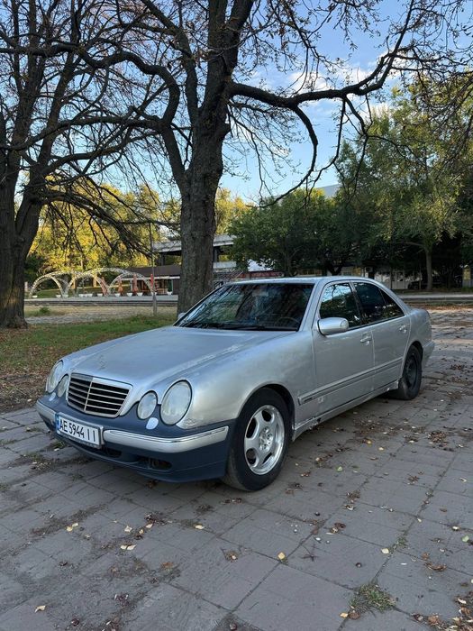 Mersedes Benz  w210  2.6  Акпп газ  бензин