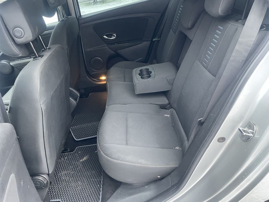 Renault Megane 1.5 дизель 2010 рік