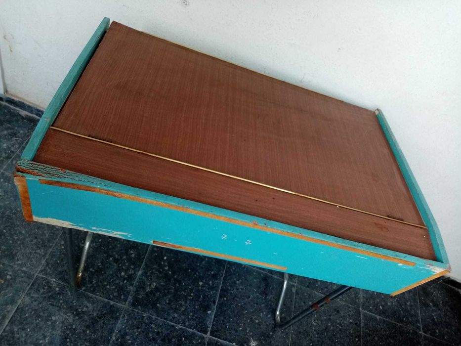 secretária de criança: anos 70, para restauro