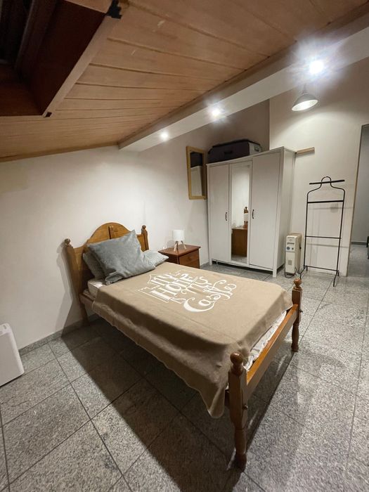 Quarto todo mobilado para arrendar