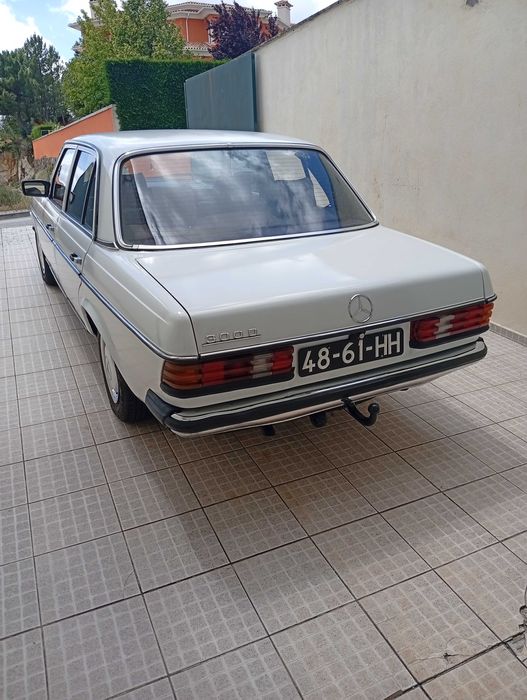 Mercedes W 123 300D