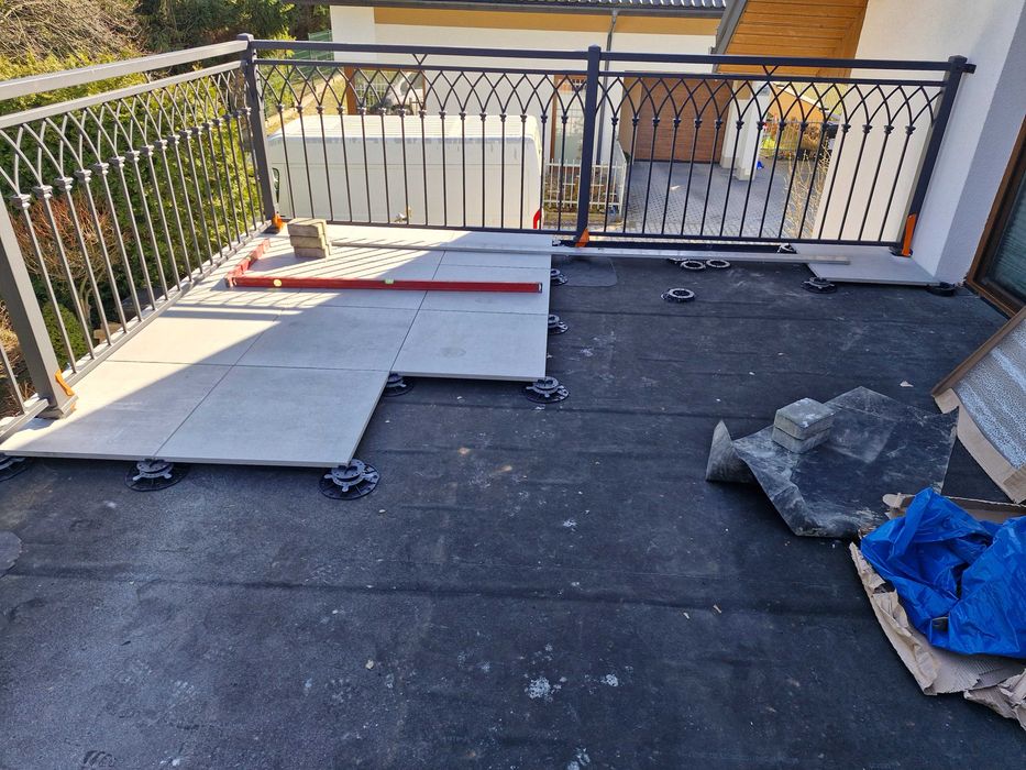 Hydroizolacje EPDM,PAPA balkonów,tarasów dachów..Naprawa tynków sufity balkonów,elewacje itd