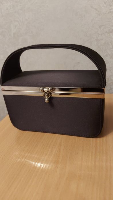 Женская сумочка-клатч