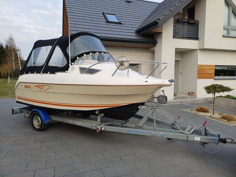 Łódz Motorowa Quicksilver Ornvik 470