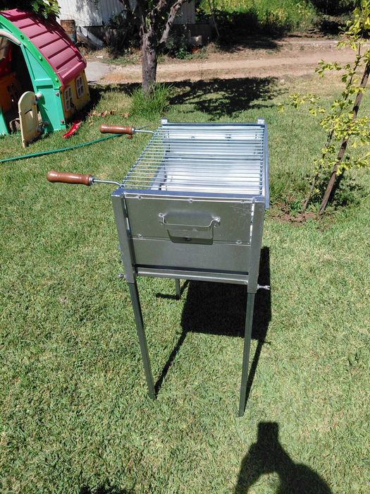 Grelhador Chapa Zincada 60x40 com pernas