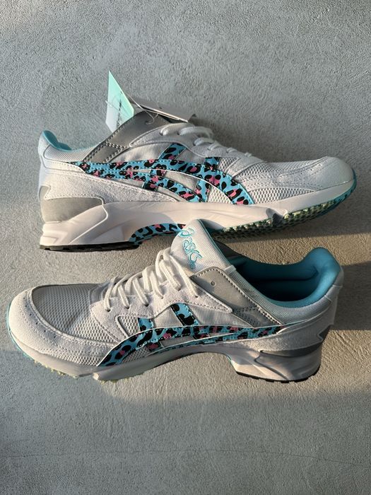 Кроссовки Comme des Garcons Shirt x Asics оригинал: 4 000 грн