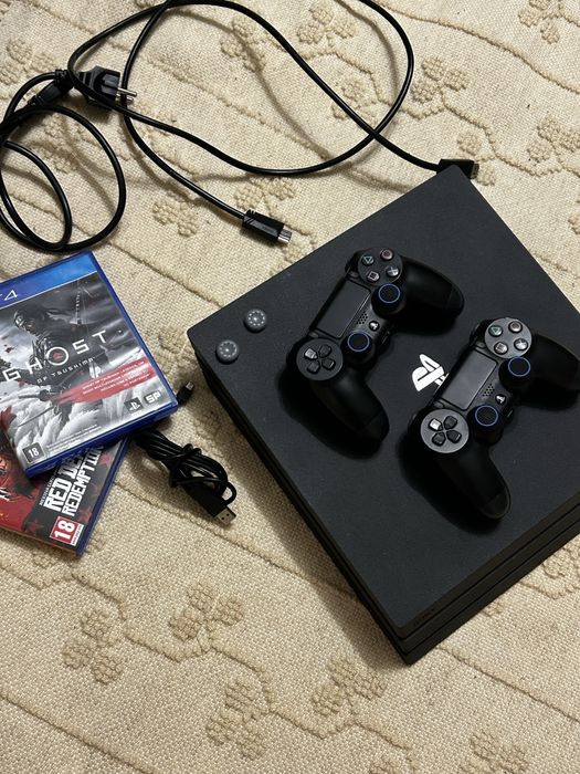 Playstation 4 pro 1 tb + acessórios
