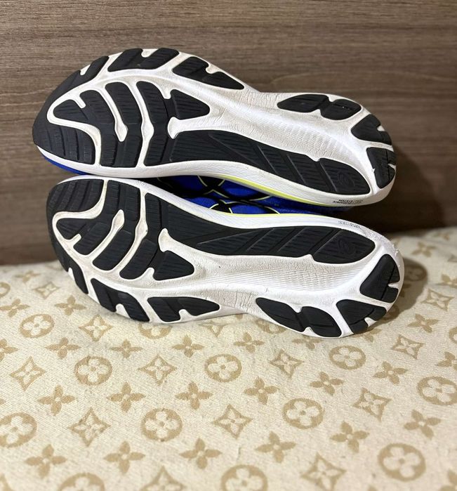 ASICS gel GT 2000 Оригінал Бігові