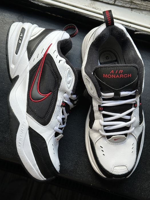 Оригінальні чоловічі кросівки Nike Air Monarch