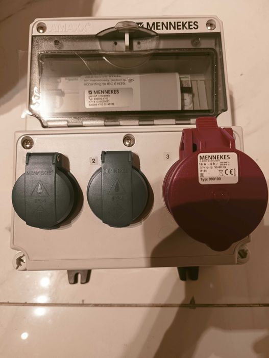 Rozdzielnica budowlana Mennekes 16A 2/230V IP44 CCE Schuko EAC