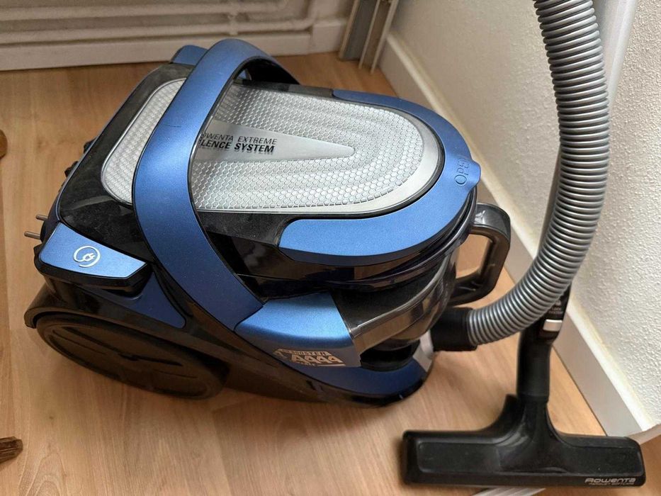 Пилосос безмішковий Rowenta Silence Force Cyclonic Animal RO7971EA