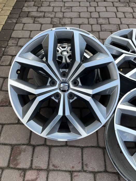 Oryginalne alufelgi Seat 5x112 18 cali LEON FR Ateca Exeo Altea Bicolor