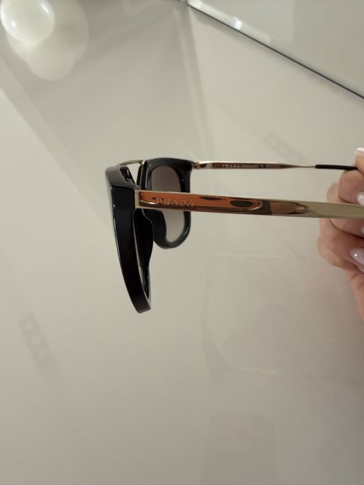 Сонцезахисні окуляри Prada оригінал